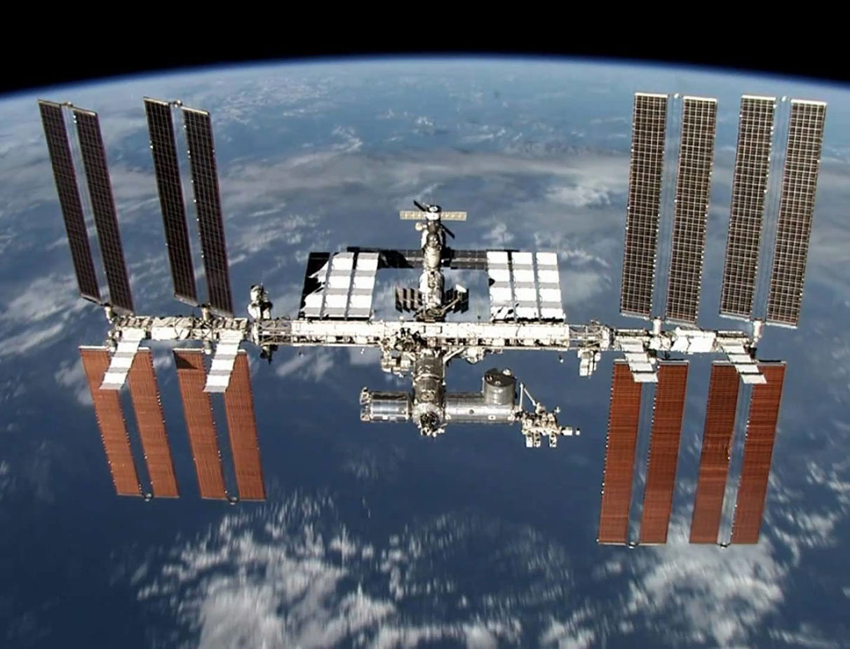 وێستگەی بۆشایی ئاسمانی نێودەوڵەتی (ISS)